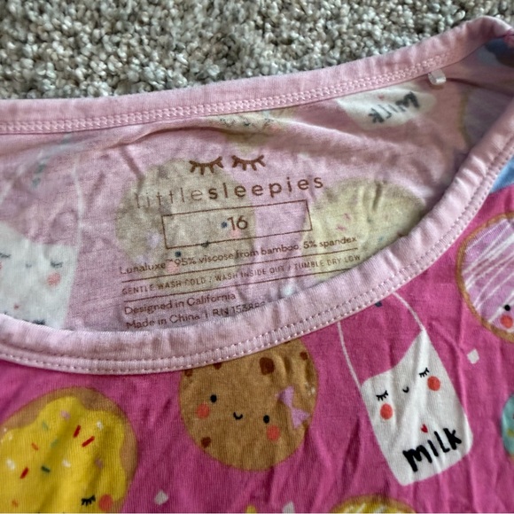 LITTLE SLEEPIES Pink Milk & Cookies Short Pajama Set size 16 - Picture 3 of 4